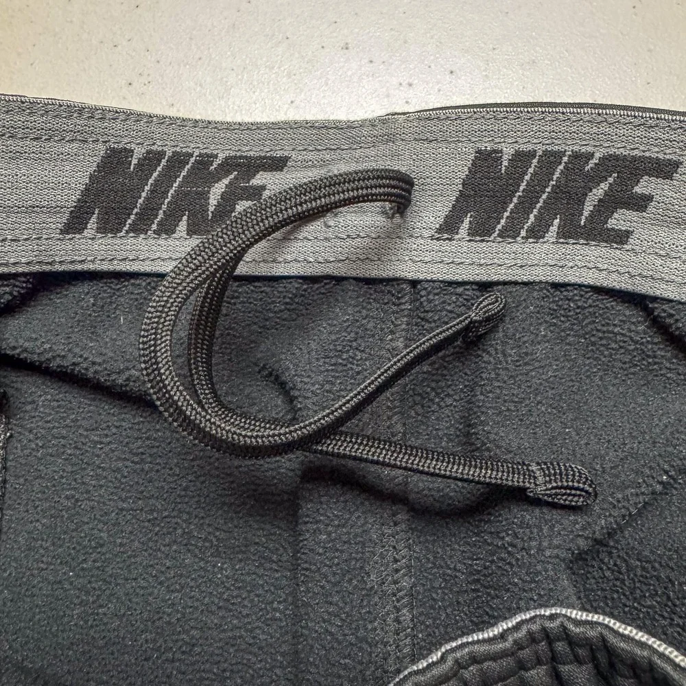 Nike Therma-FIT Pants Mens Large 36x32 Black Fleece‎ Sweatpants 378255-010